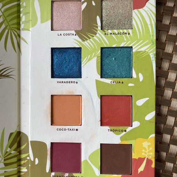 ALAMAR vivid eyeshadow pallet - Picture 3 of 8